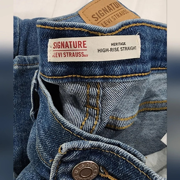 Signature Levi Strauss Heritage High Rise Straight Leg Blue Denim Sz 16 - Picture 6 of 7